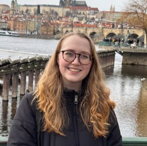 Headshot – Nicola Crowe.jpg